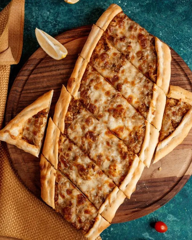 Kıymalı Pide